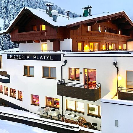 Aparthotel Dorfplatzl Garni 턱스 외부 사진