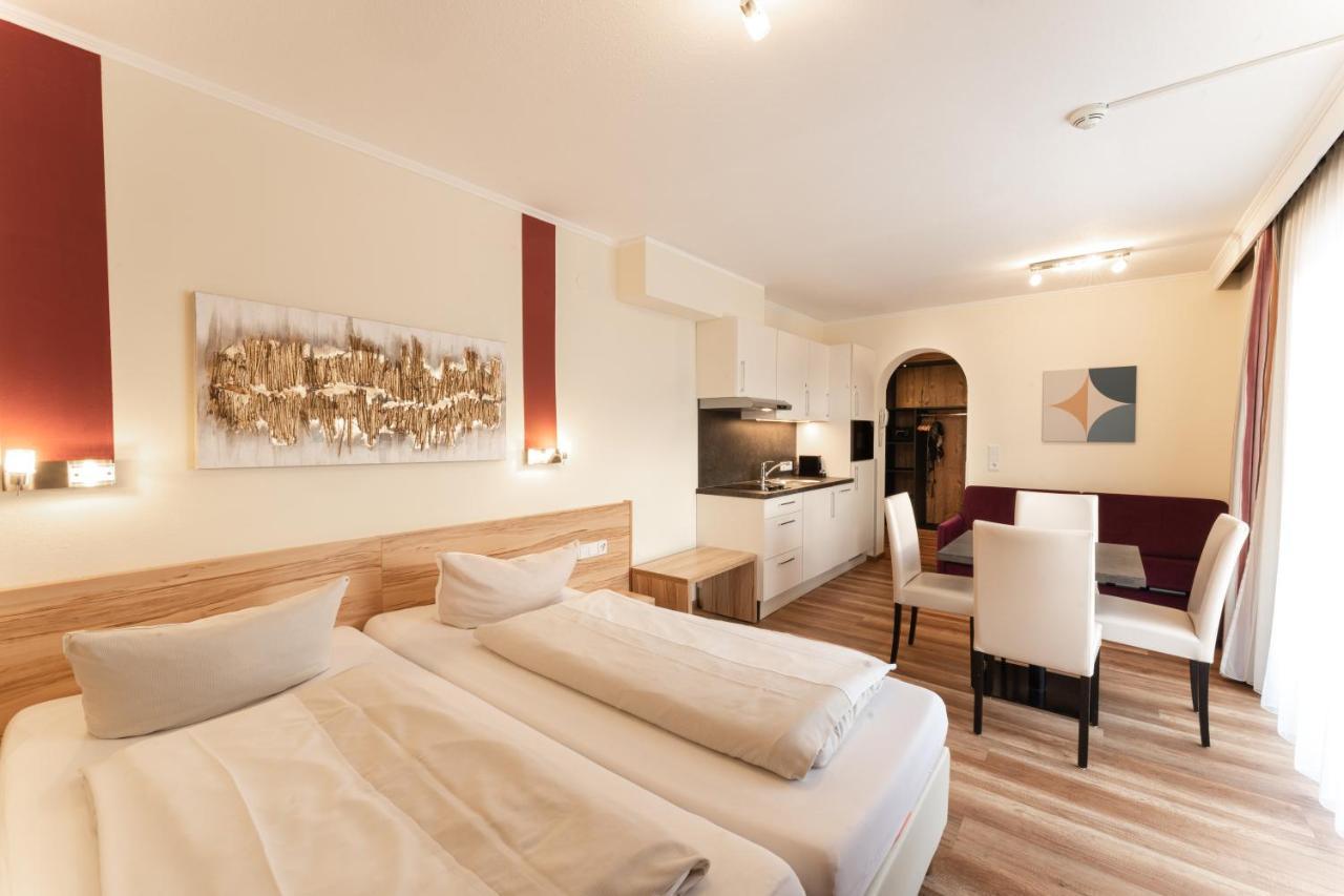 Aparthotel Dorfplatzl Garni 턱스 외부 사진