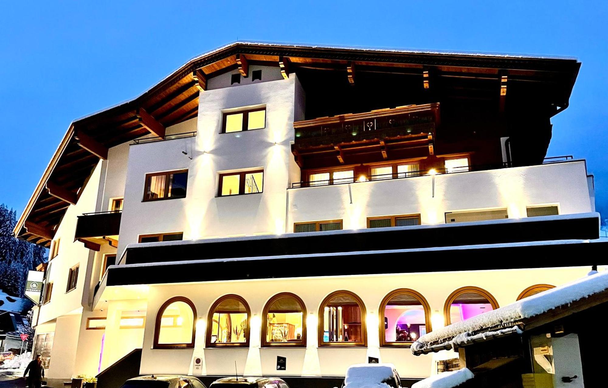 Aparthotel Dorfplatzl Garni 턱스 외부 사진