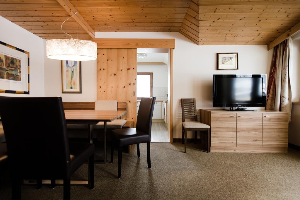Aparthotel Dorfplatzl Garni 턱스 객실 사진