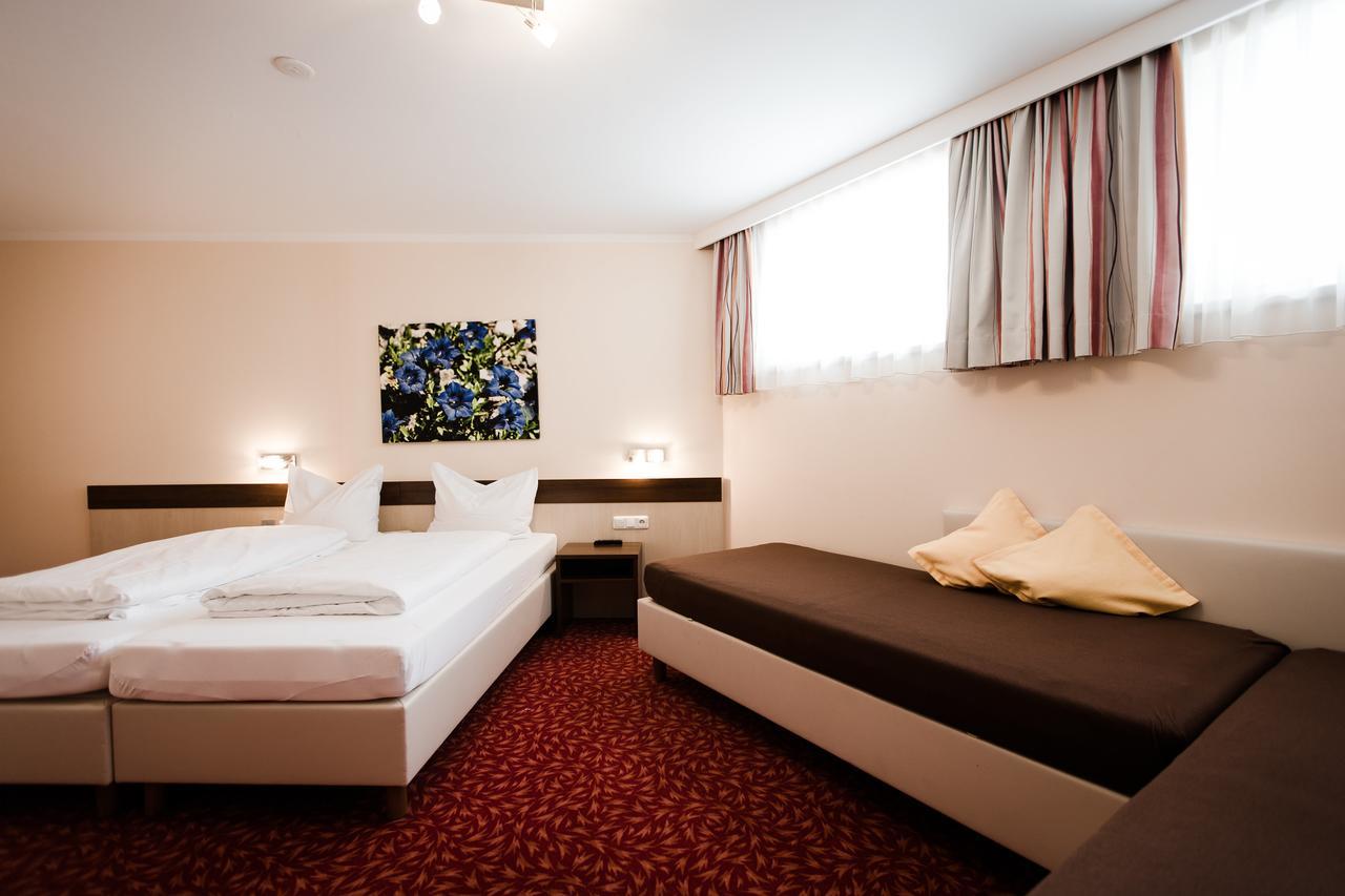 Aparthotel Dorfplatzl Garni 턱스 외부 사진