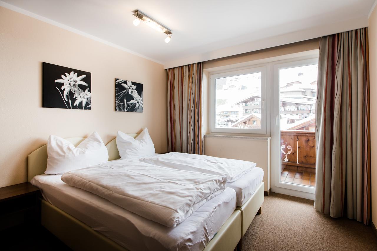 Aparthotel Dorfplatzl Garni 턱스 외부 사진