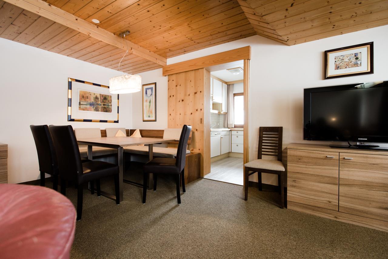 Aparthotel Dorfplatzl Garni 턱스 외부 사진